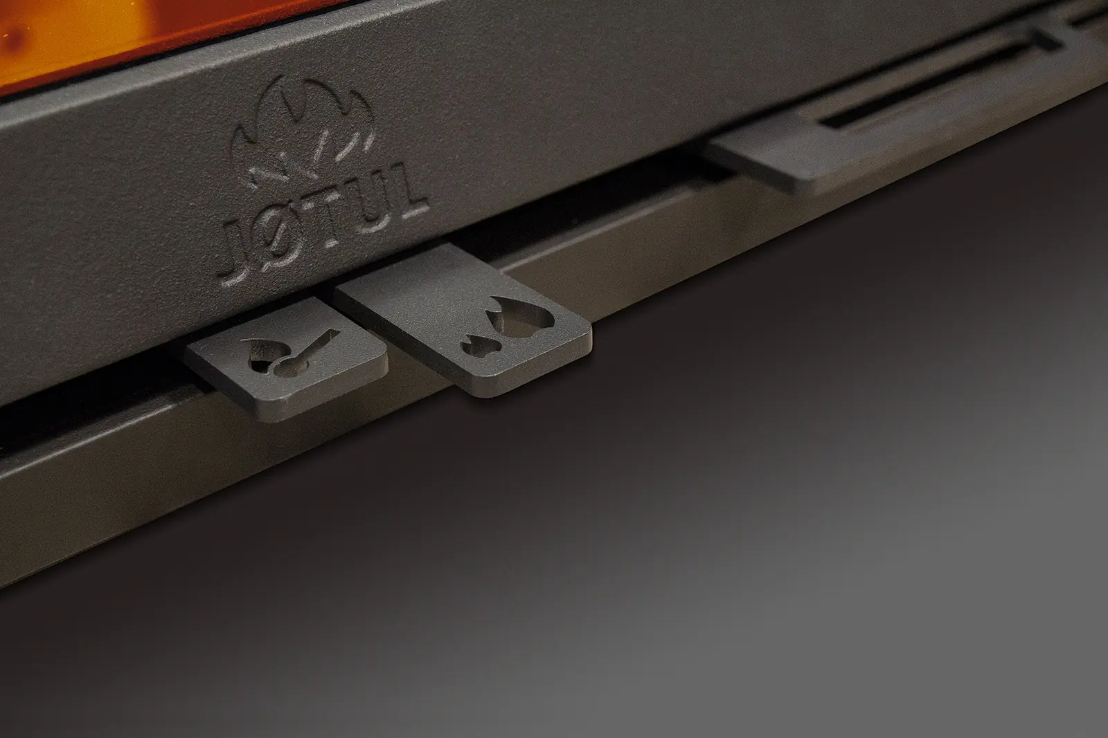 JØTUL I 520 FRL - Takkasydän, jossa kolme sivuikkunaa - Image 4